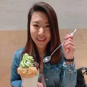 Meet your Posher, Andrea